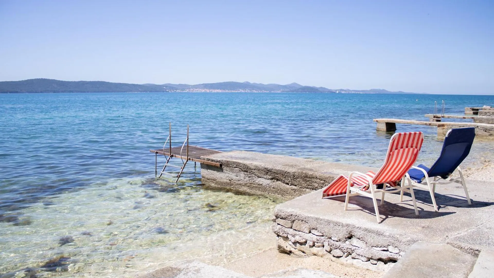 بيت للعطل House Private Beach بيبينيا